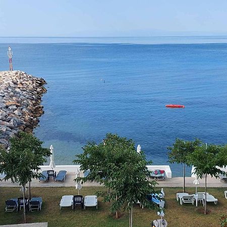 Pansion Alexandros By The Sea Lejlighedshotel Nea Skioni Eksteriør billede