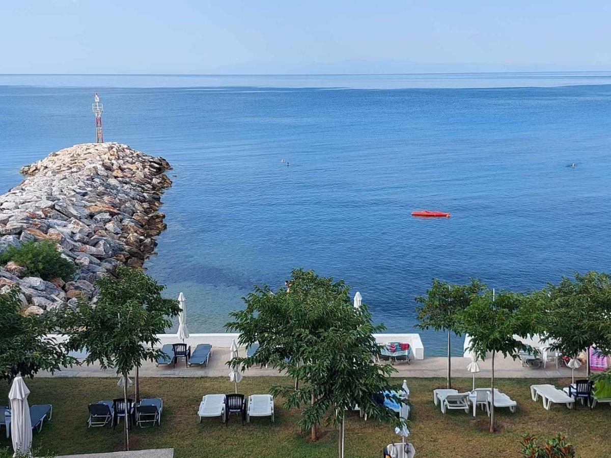 Pansion Alexandros By The Sea Lejlighedshotel Nea Skioni Eksteriør billede