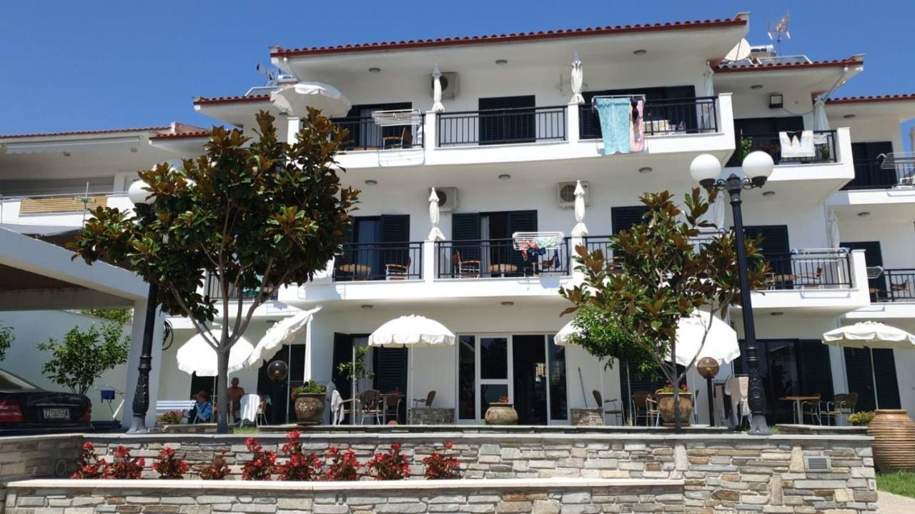 Pansion Alexandros By The Sea Lejlighedshotel Nea Skioni Eksteriør billede