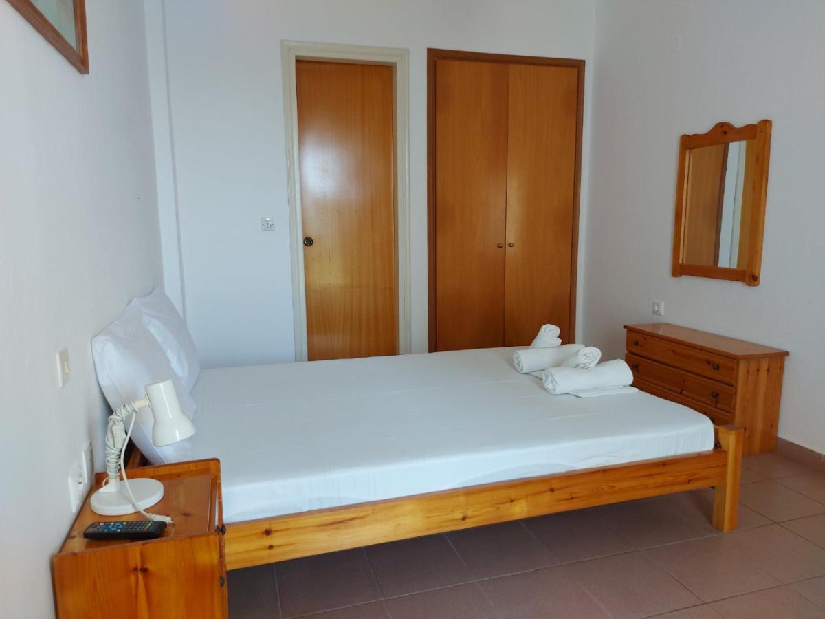 Pansion Alexandros By The Sea Lejlighedshotel Nea Skioni Eksteriør billede
