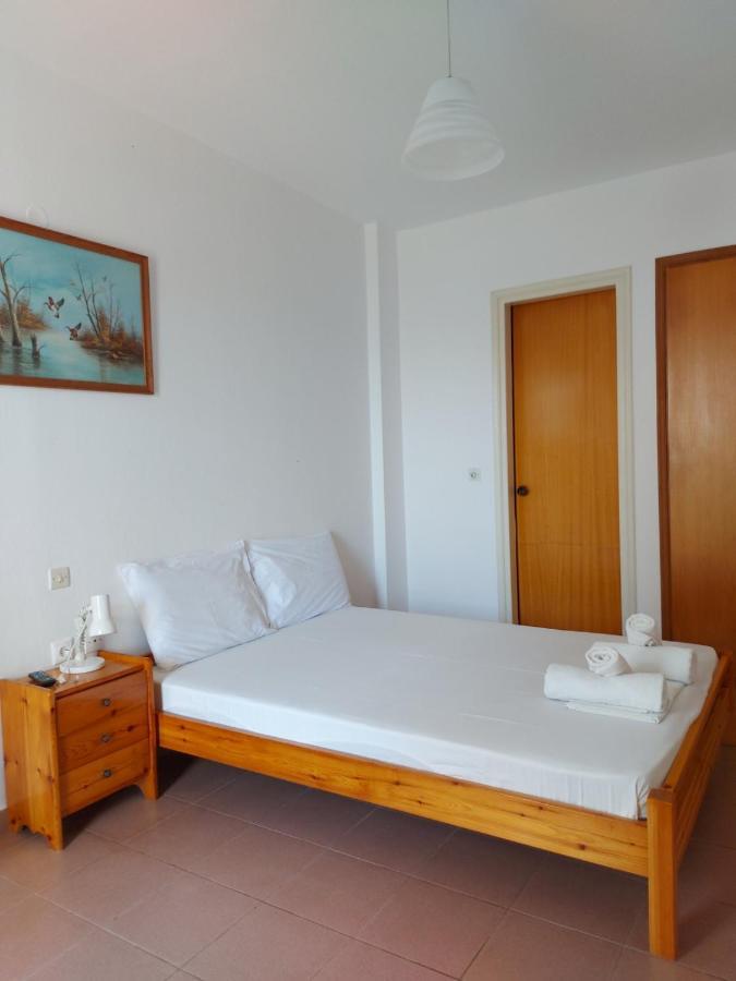 Pansion Alexandros By The Sea Lejlighedshotel Nea Skioni Eksteriør billede