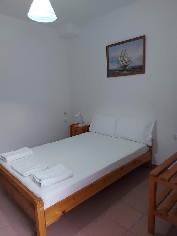 Pansion Alexandros By The Sea Lejlighedshotel Nea Skioni Eksteriør billede